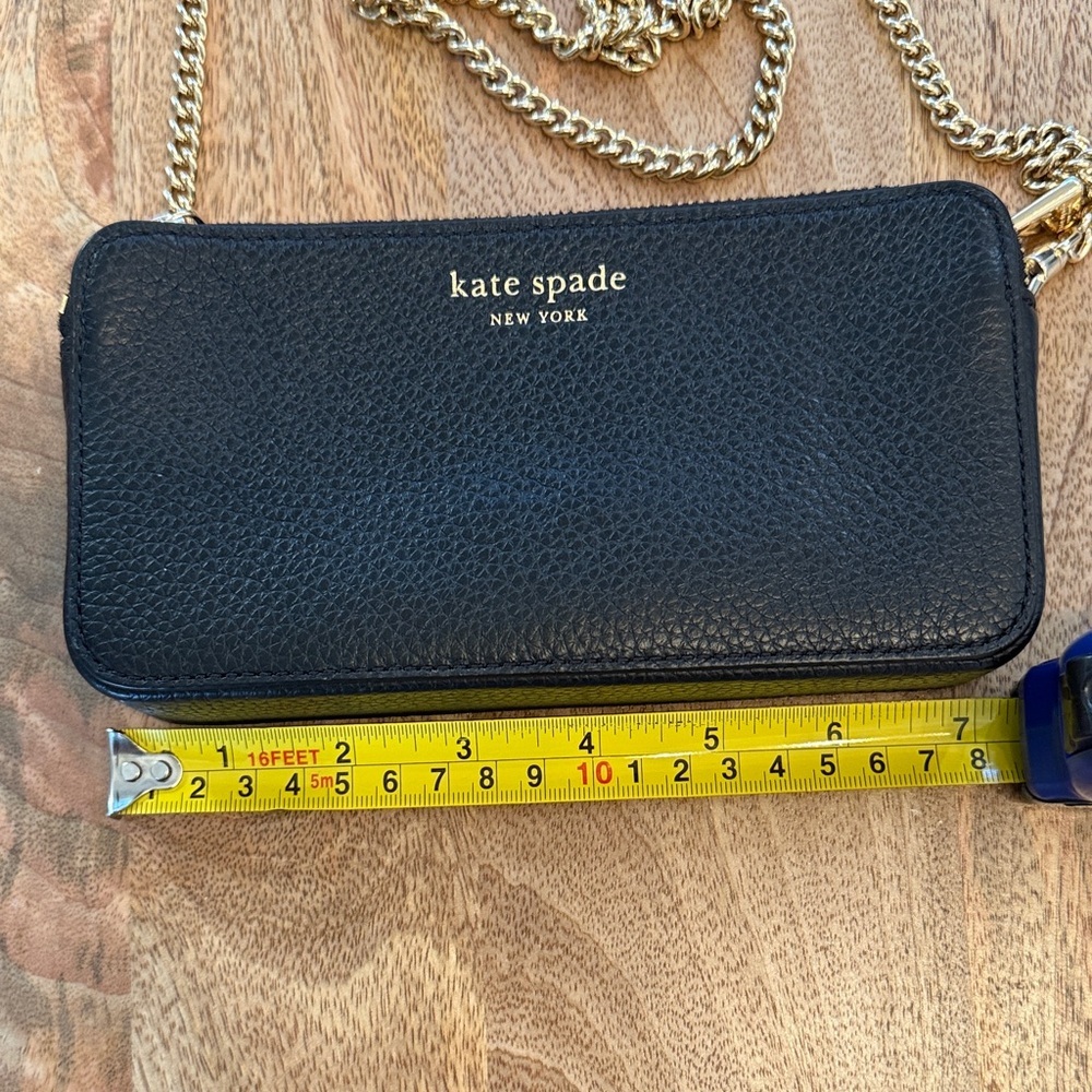 Kate Spade small Black crossbody with Gold Chain - Picture 3 of 7